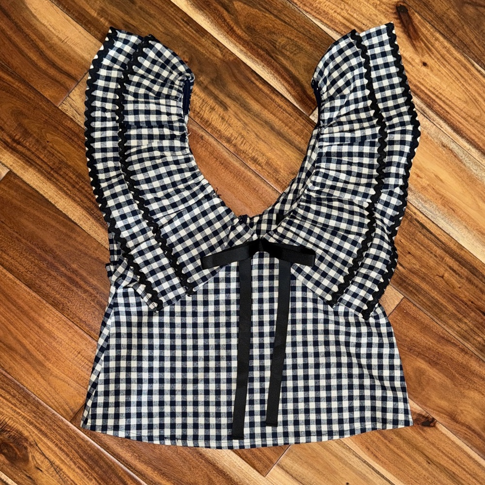 Sugarlips women’s ruffle sleeve navy checked top, size large-excellent condition